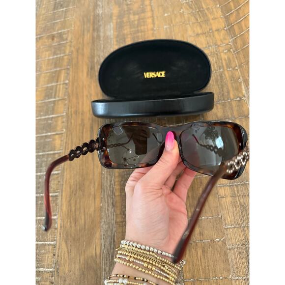 Versace sunglasses mod.4070 col 338/3 Made in Italy Vintage 1990\' ladies fashion main image 9